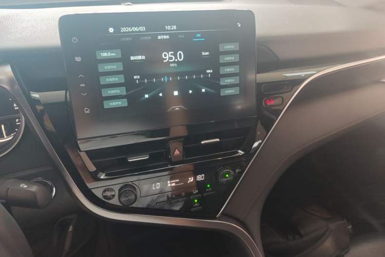 Used Toyota Camry 2023 2.0G Luxury Edition Audio And AC Panel