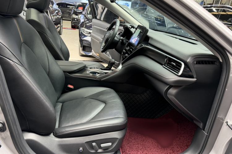 Used Toyota Camry 2023 2.5G Luxury Edition Interior 3