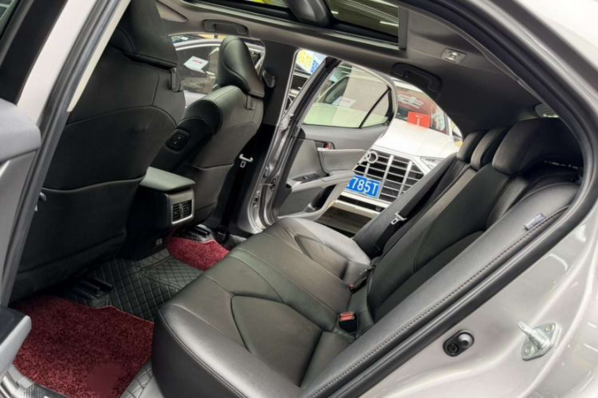Used Toyota Camry 2023 2.5G Luxury Edition Interior 9