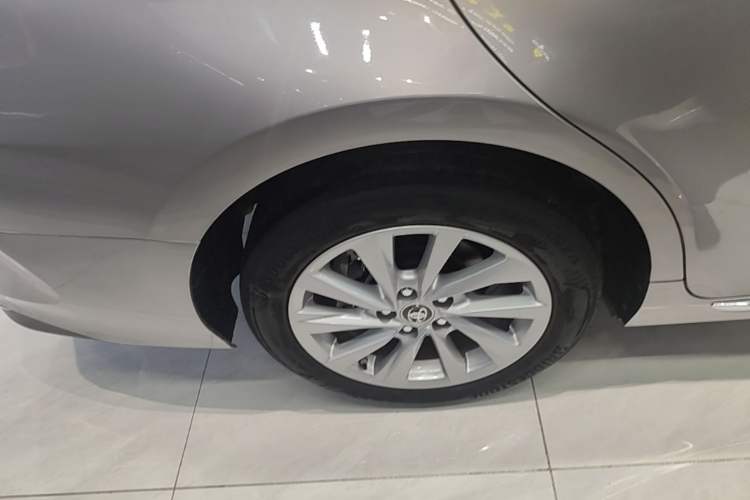 Used Toyota Camry 2023 2.0G Luxury Edition Right Rear Wheel Hub