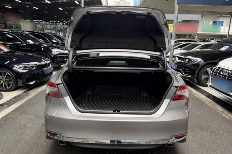 Used Toyota Camry 2023 2.5G Luxury Edition Trunk