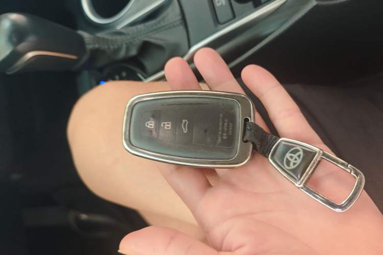 Used Toyota Camry 2023 2.0G Luxury Edition Vehicle Key