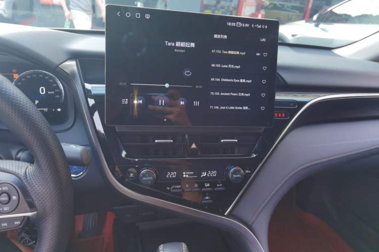 Used Toyota Camry 2023 Dual-Motor 2.5HG Luxury Edition Audio And AC Panel