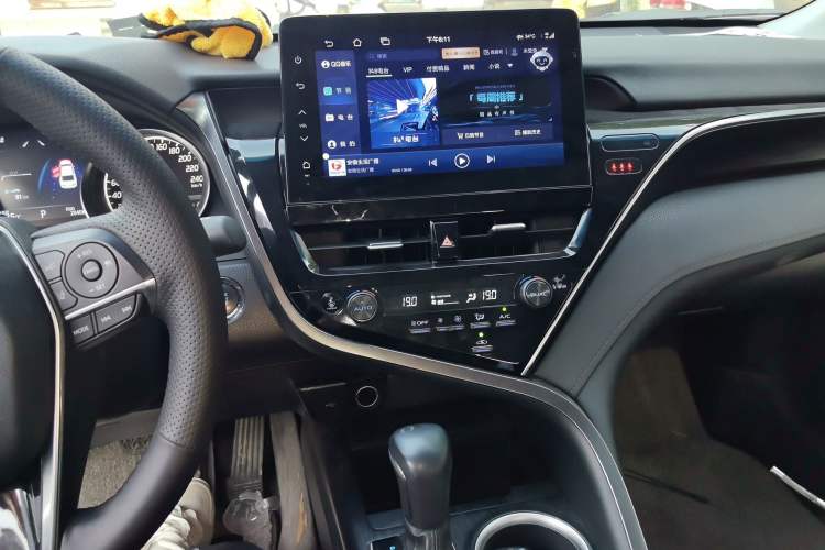 Used Toyota Camry 2023 2.0G Luxury Edition Audio And AC Panel