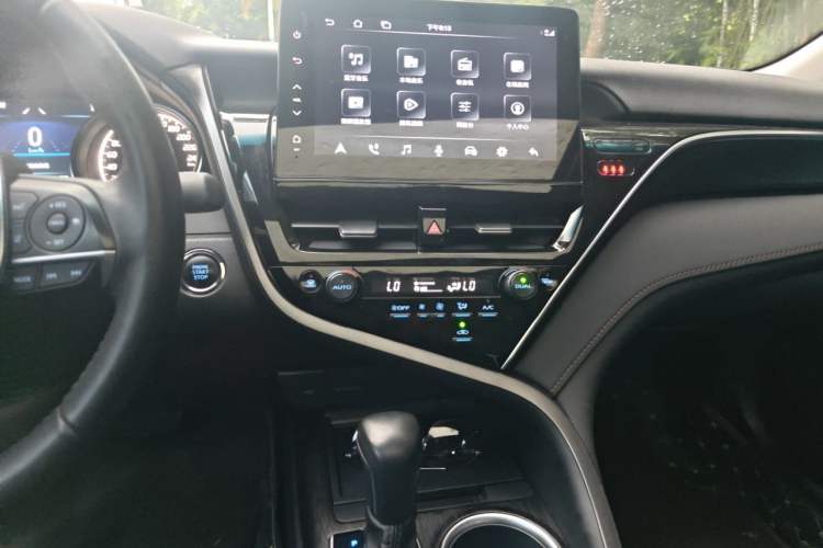 Used Toyota Camry 2023 2.0G Luxury Edition Audio And AC Panel