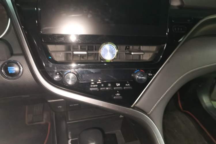 Used Toyota Camry 2023 2.0S Knight Edition Audio And AC Panel