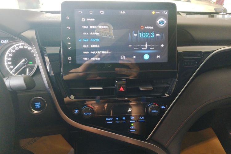Used Toyota Camry 2023 2.0G Luxury Edition Audio And AC Panel
