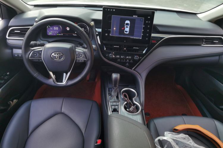 Used Toyota Camry 2023 Dual-Motor 2.5HG Luxury Edition Center Console