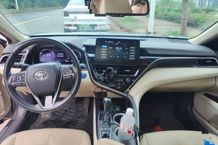 Used Toyota Camry 2023 Dual-Motor 2.5HG Luxury Edition Center Console