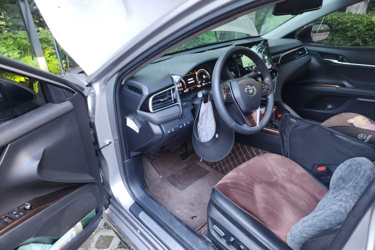 Used Toyota Camry 2023 2.5G Luxury Edition Driver Seat