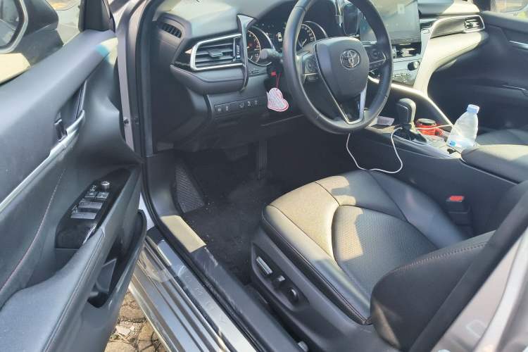 Used Toyota Camry 2023 2.0G Luxury Edition Driver Seat