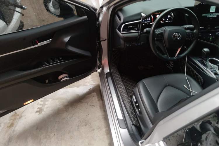 Used Toyota Camry 2023 2.5G Luxury Edition Driver Seat