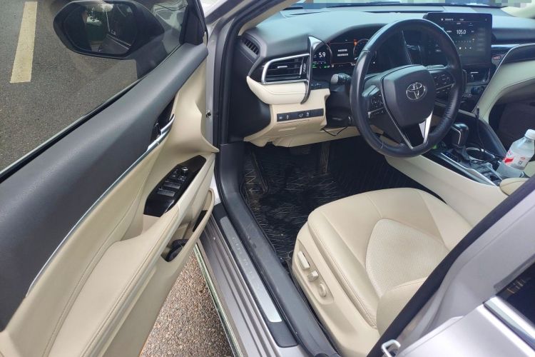 Used Toyota Camry 2023 Dual-Motor 2.5HG Luxury Edition Driver Seat