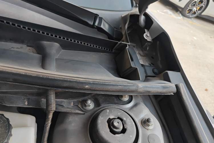 Used Toyota Camry 2023 Dual-Motor 2.5HG Luxury Edition Engine Bay Left