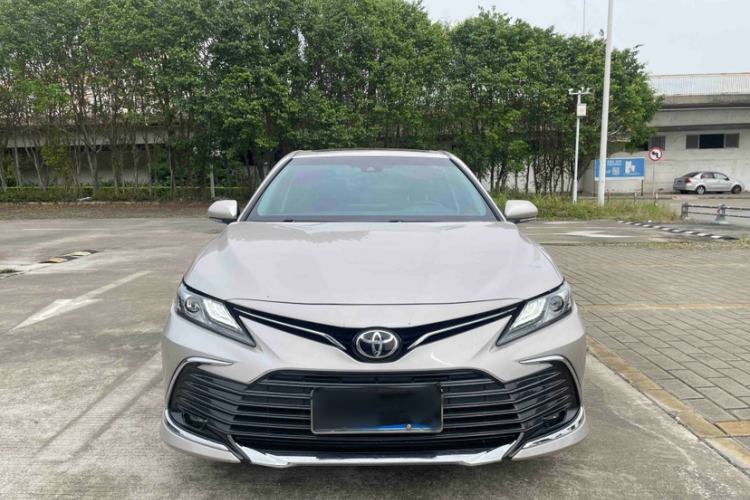 Used Toyota Camry 2023 2.0G Luxury Edition Exterior 2