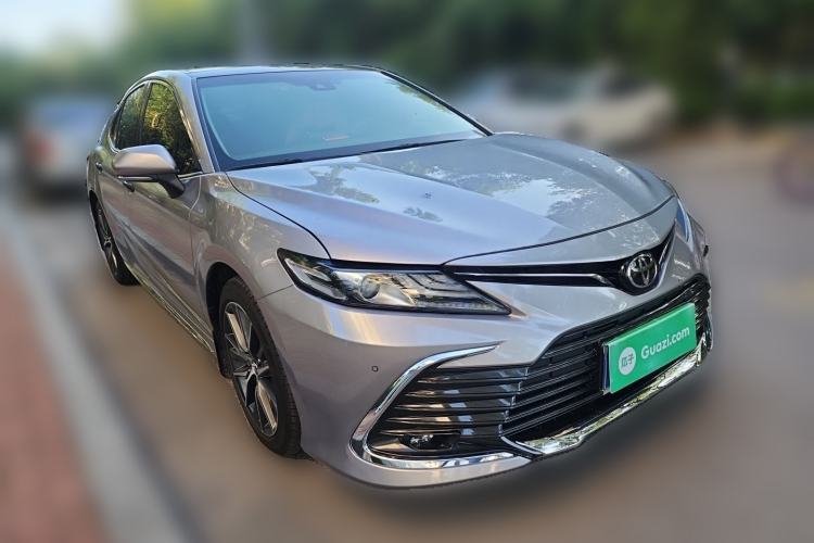 Used Toyota Camry 2023 2.5G Luxury Edition Front Right 45 Deg