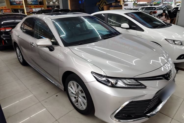Used Toyota Camry 2023 2.0G Luxury Edition Front Right 45 Deg