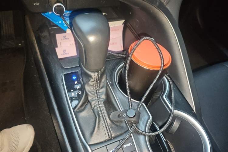 Used Toyota Camry 2023 Dual-Motor 2.5HG Luxury Edition Gear Lever