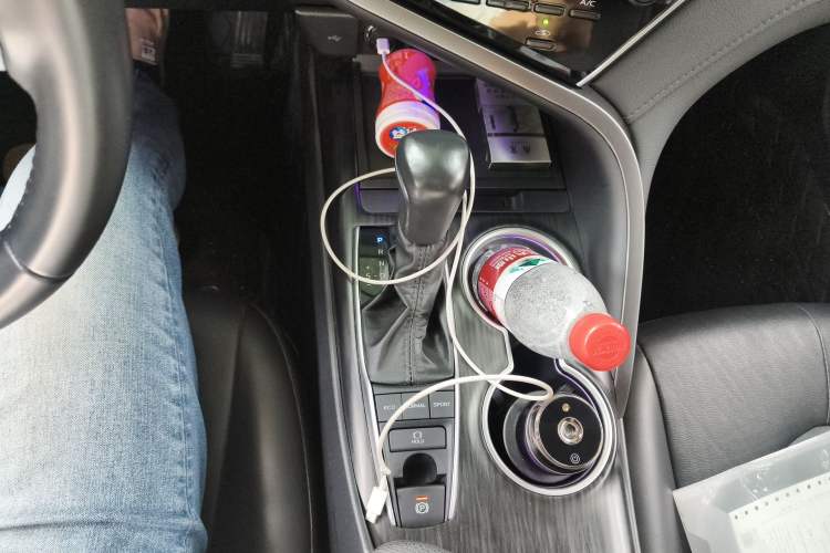 Used Toyota Camry 2023 2.5G Luxury Edition Gear Lever