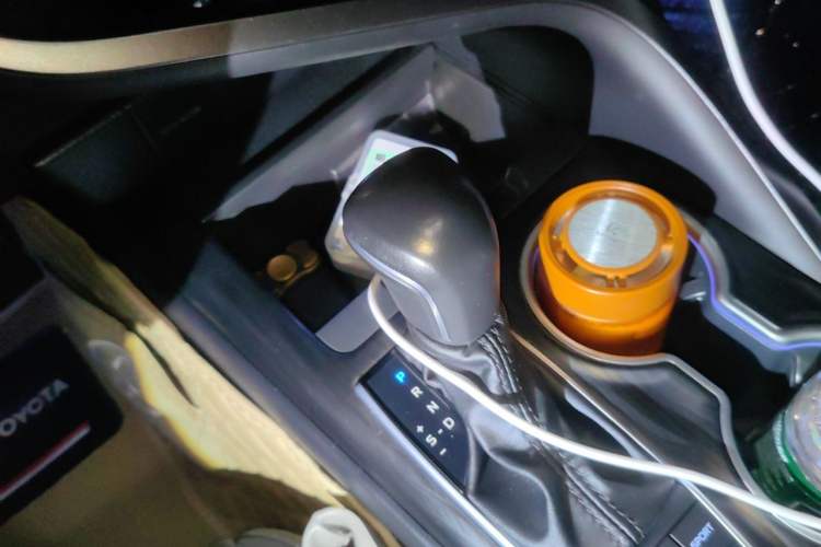 Used Toyota Camry 2023 Dual-Motor 2.5 HGVP Leading Edition Gear Lever