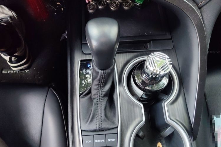 Used Toyota Camry 2023 Dual-Motor 2.5HG Luxury Edition Gear Lever