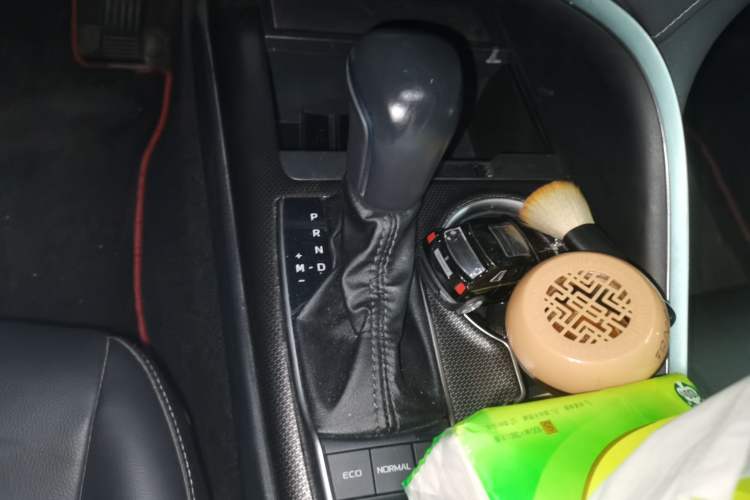 Used Toyota Camry 2023 2.0S Knight Edition Gear Lever