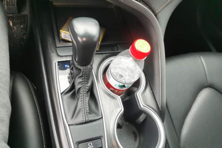Used Toyota Camry 2023 2.0G Luxury Edition Gear Lever