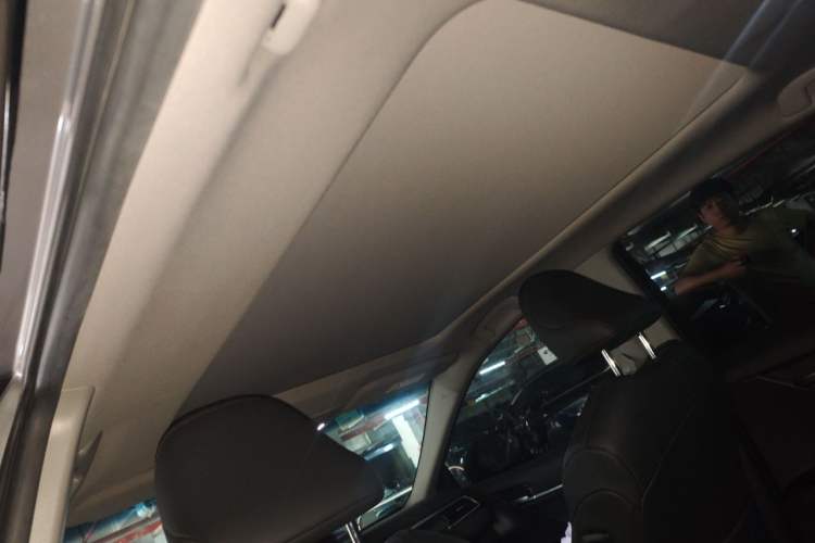 Used Toyota Camry 2023 2.5G Luxury Edition Headliner