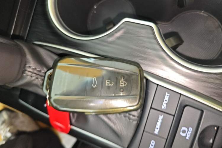 Used Toyota Camry 2023 2.5G Luxury Edition Interior 1