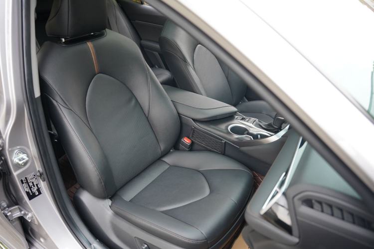 Used Toyota Camry 2023 2.5G Luxury Edition Interior 10