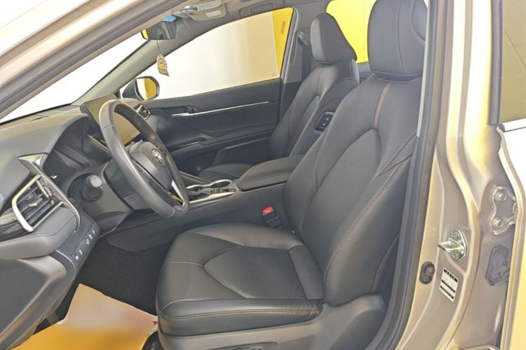 Used Toyota Camry 2023 2.5G Luxury Edition Left Front Seat