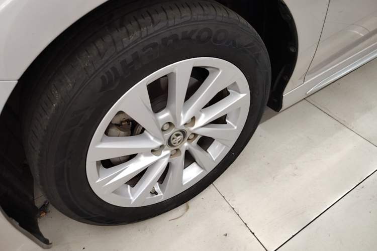 Used Toyota Camry 2023 2.0G Luxury Edition Left Front Wheel Hub