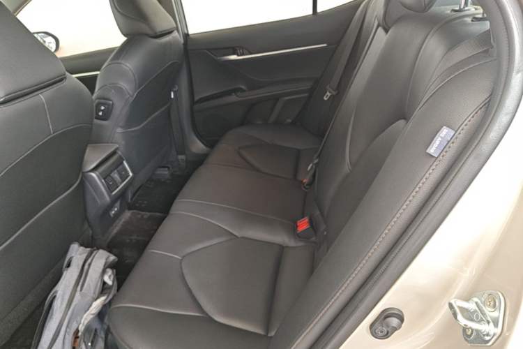 Used Toyota Camry 2023 2.5G Luxury Edition Left Rear Seat