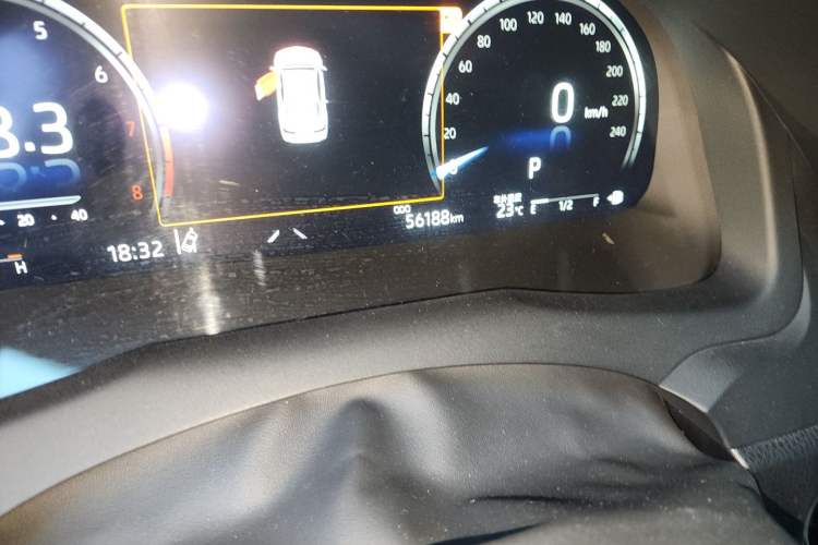 Used Toyota Camry 2023 2.5G Luxury Edition Odometer Close Up