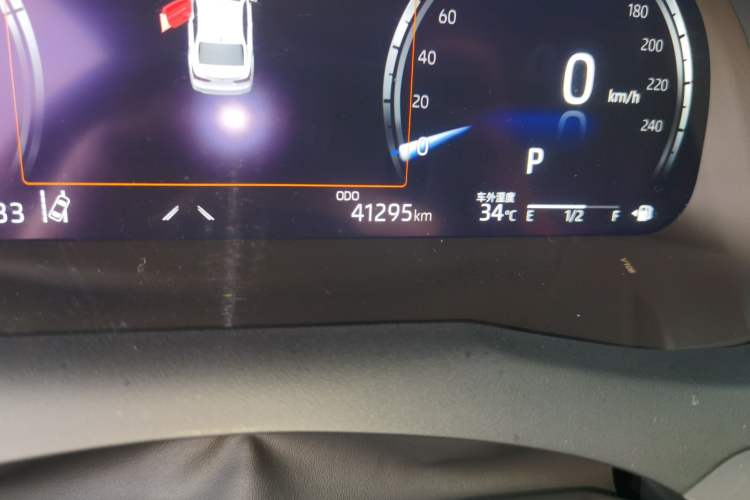 Used Toyota Camry 2023 Dual-Motor 2.5HG Luxury Edition Odometer Close Up
