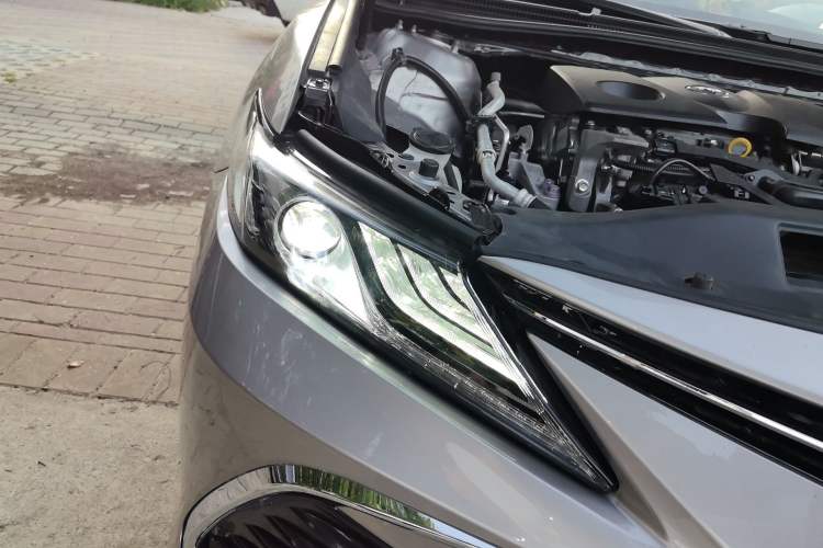 Used Toyota Camry 2023 2.0G Luxury Edition Right Front Headlight