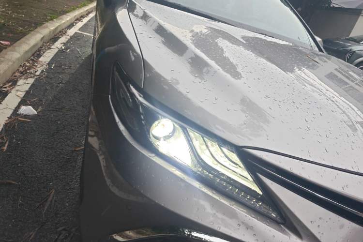 Used Toyota Camry 2023 2.0G Luxury Edition Right Front Headlight