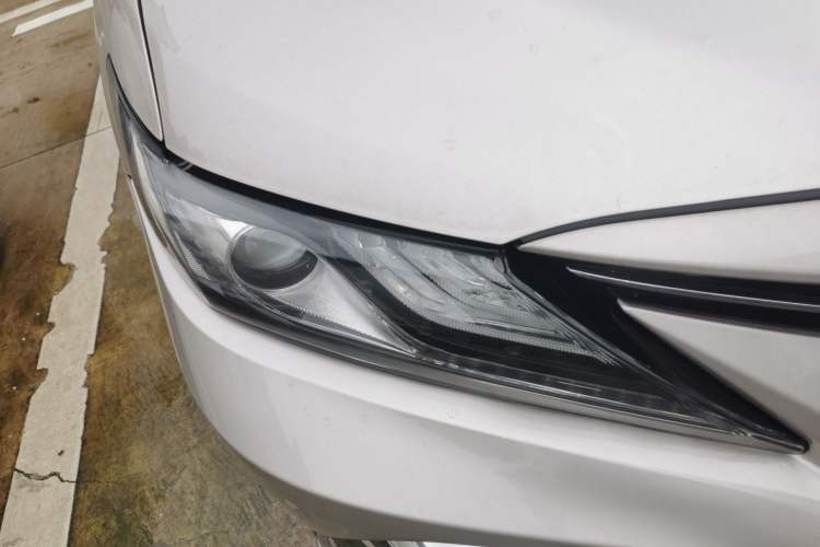 Used Toyota Camry 2023 2.0G Luxury Edition Right Front Headlight