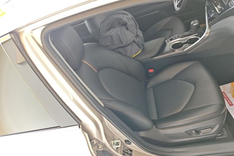 Used Toyota Camry 2023 2.5G Luxury Edition Right Front Seat