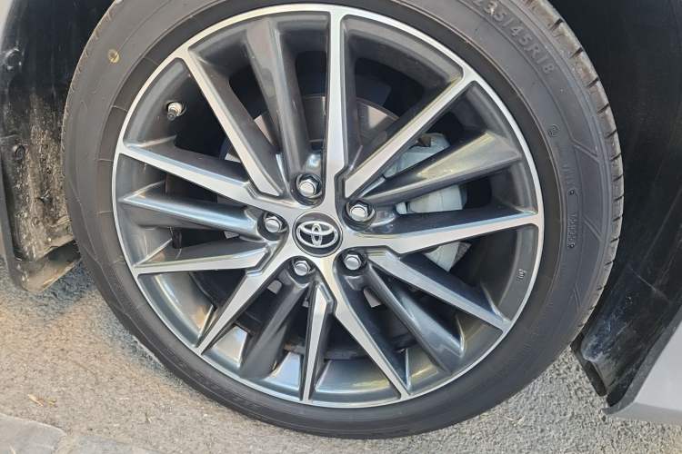 Used Toyota Camry 2023 2.5G Luxury Edition Right Front Wheel Hub