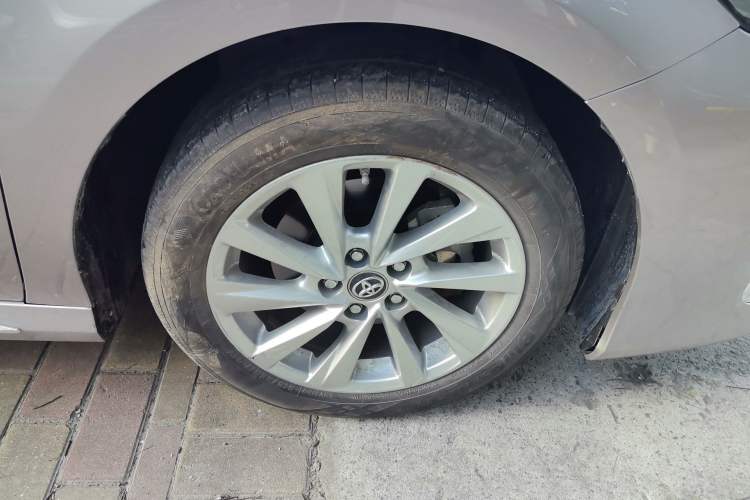 Used Toyota Camry 2023 2.0G Luxury Edition Right Front Wheel Hub