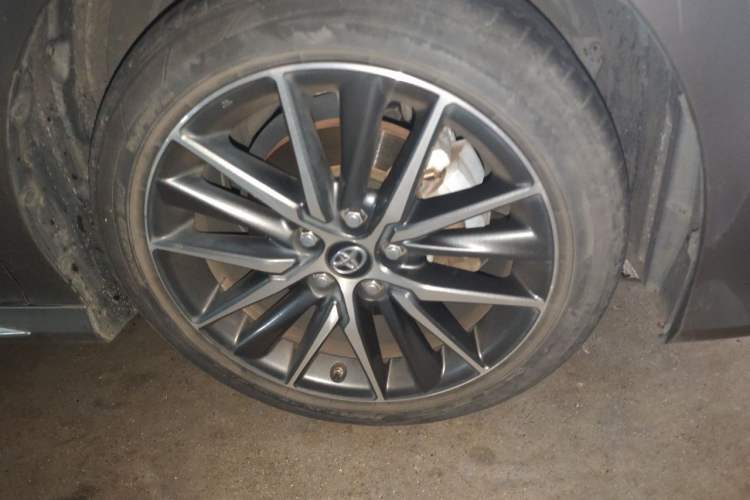 Used Toyota Camry 2023 2.5G Luxury Edition Right Front Wheel Hub