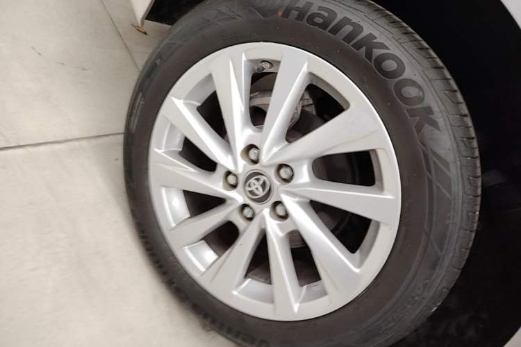 Used Toyota Camry 2023 2.0G Luxury Edition Right Rear Wheel Hub