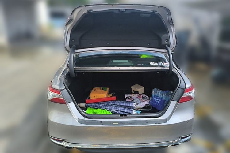 Used Toyota Camry 2023 2.0G Luxury Edition Trunk