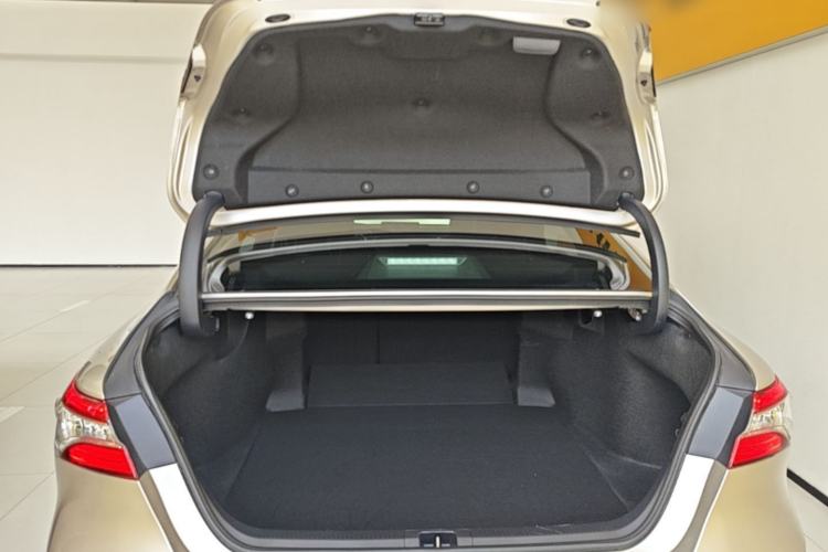 Used Toyota Camry 2023 2.5G Luxury Edition Trunk