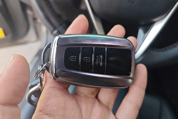 Used Toyota Camry 2023 Dual-Motor 2.5HG Luxury Edition Vehicle Key