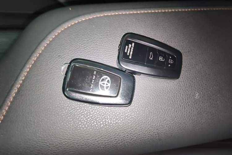Used Toyota Camry 2023 2.0GVP Premier Edition Vehicle Key