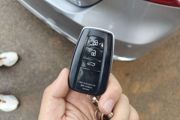 Used Toyota Camry 2023 Dual-Motor 2.5HG Luxury Edition Vehicle Key