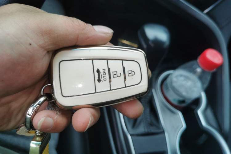 Used Toyota Camry 2023 2.0G Luxury Edition Vehicle Key