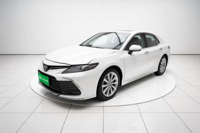 Ojetý Toyota Camry 2023 2.0G Luxury Edition